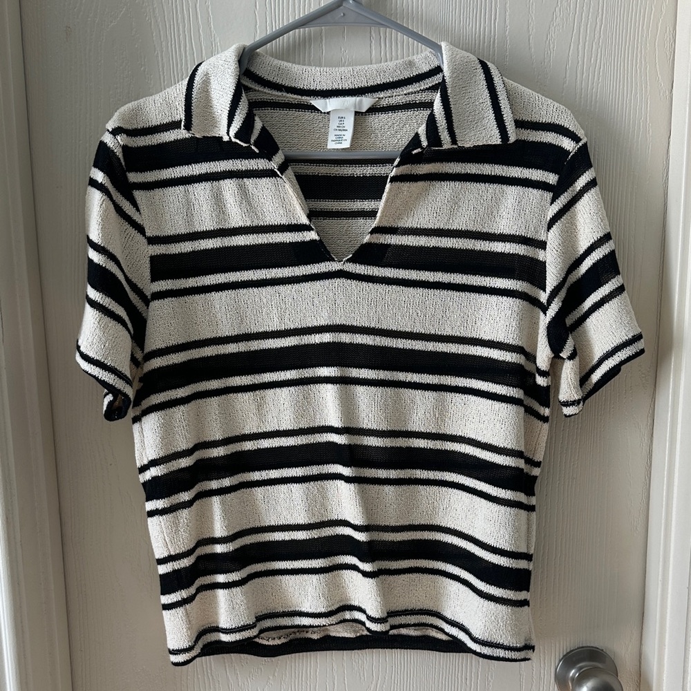 H&M Black and White Striped Women's Top